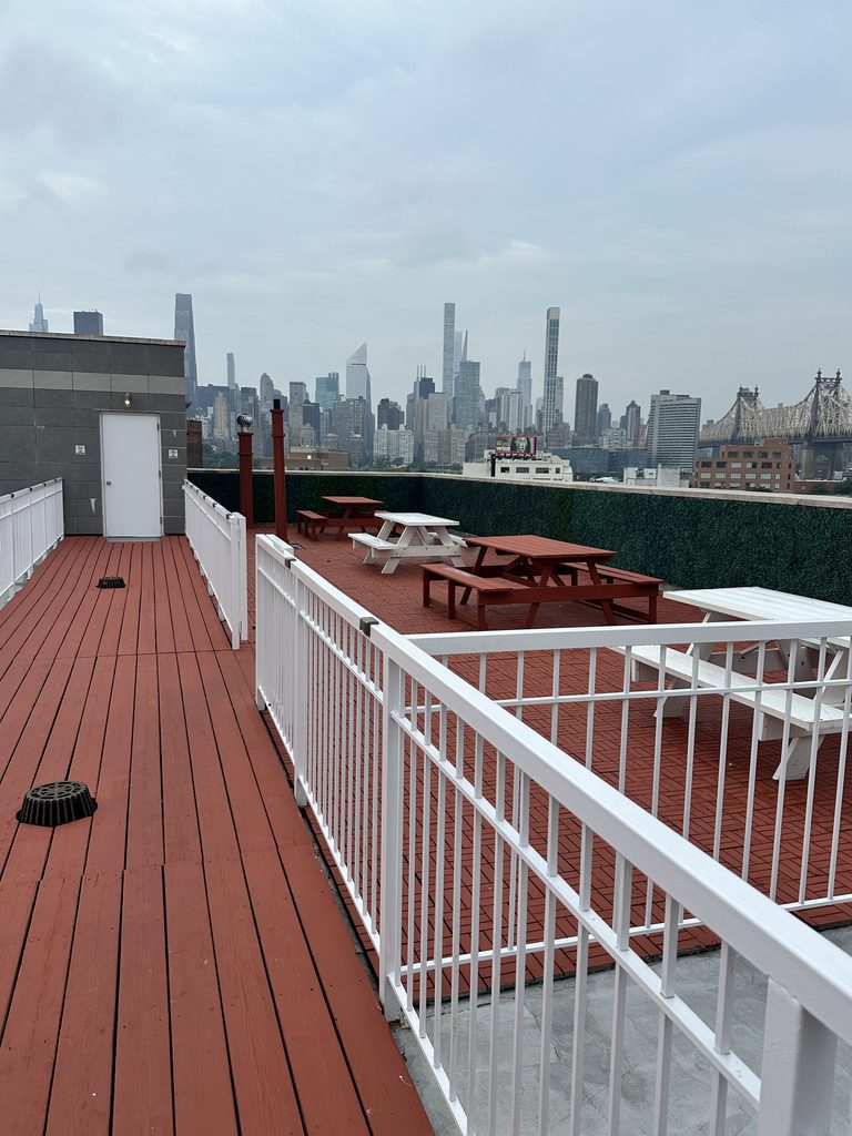 屋上Rooftop@LIC Hotel